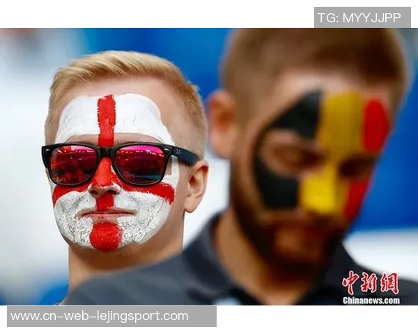 捷克与苏格兰激战正酣足球盛宴引发球迷热情四溢 捷克与苏格兰激战正酣足球盛宴引发球迷热情四溢